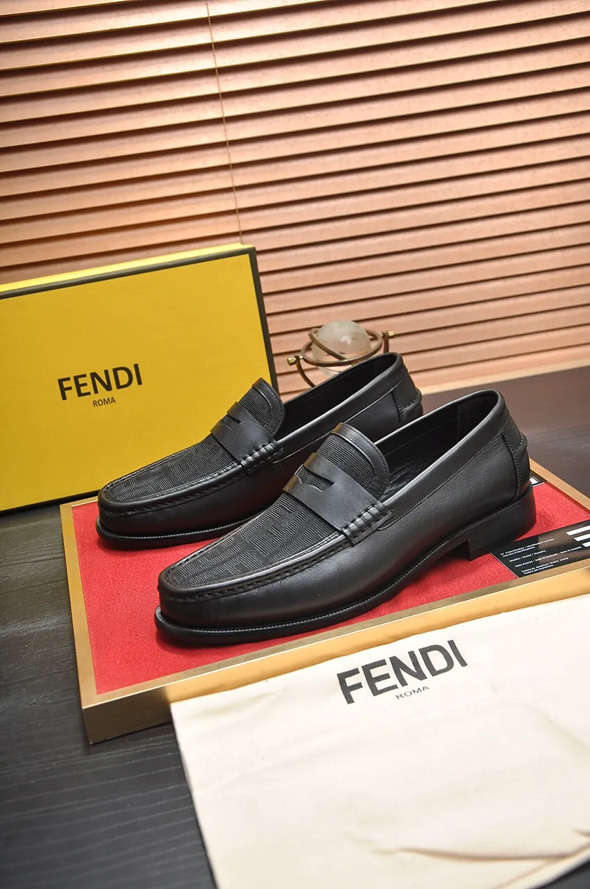 Men's shoes💰560💶[FENDI] The latest high-end men's shoes in Hong Kong! Original quality. The upper is made of imported cowhide material and cowhide lining! Super comfortable on the foot, original wear-resistant outsole, luxurious, fashionable, casual and versatile! Size: 38-45 (45 customized)